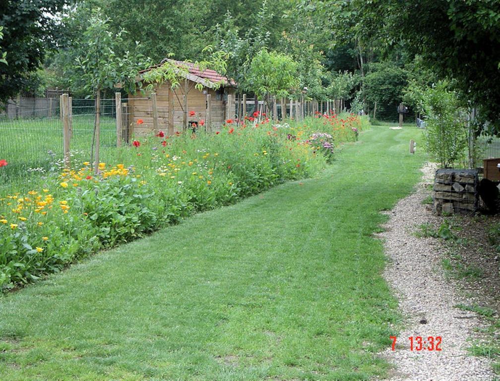 Bed and Breakfast Aux Plumes De Grigy Metz Exterior foto