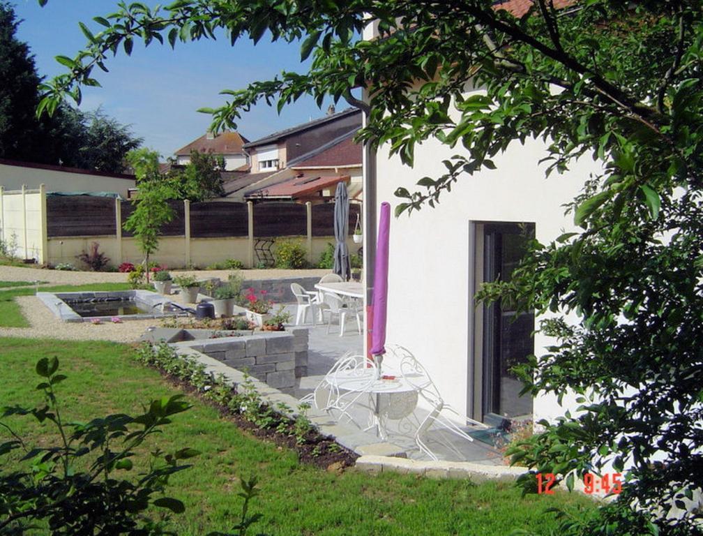 Bed and Breakfast Aux Plumes De Grigy Metz Exterior foto